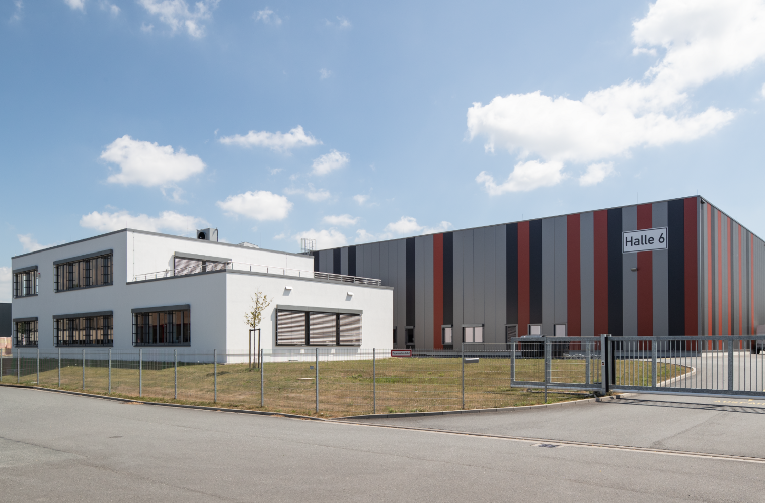 Lloyd Industriepark Halle 6 (1).PNG